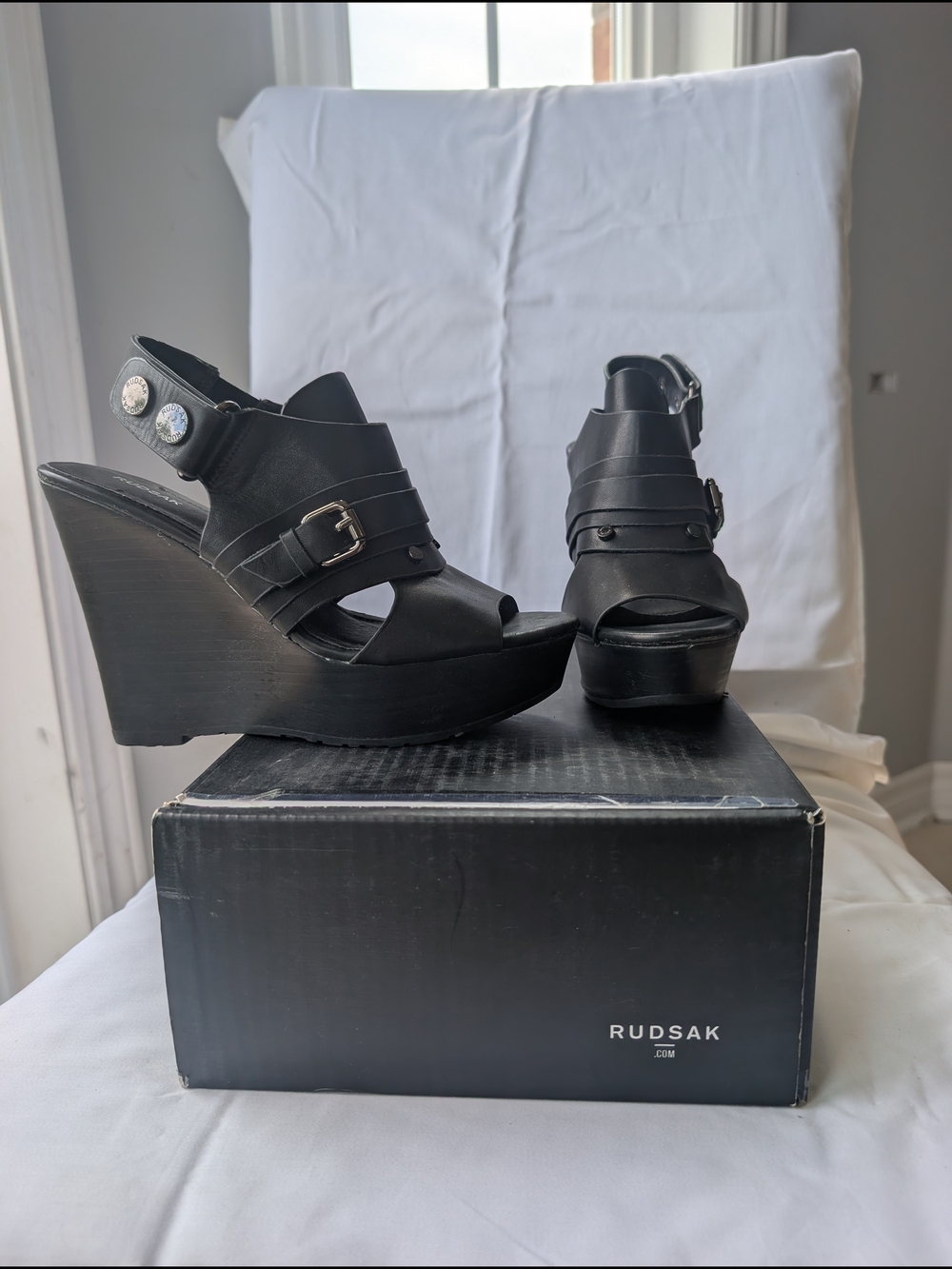 RUDSAK Black Leather Platform Wedge Sandals with Decorative Studs